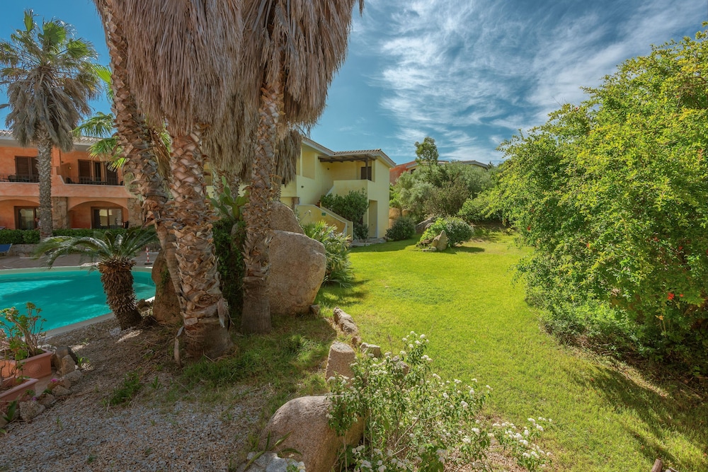Tranquil Palau Green Village 1 Bedroom Apartment B4p-premier Sleeps 4 Persons