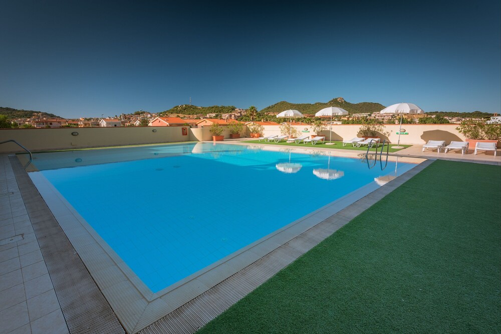 Stylish Residence Le Fontane 1 Bedroom Apartment B3 Sleeps 3 Premium No0760 photo 4