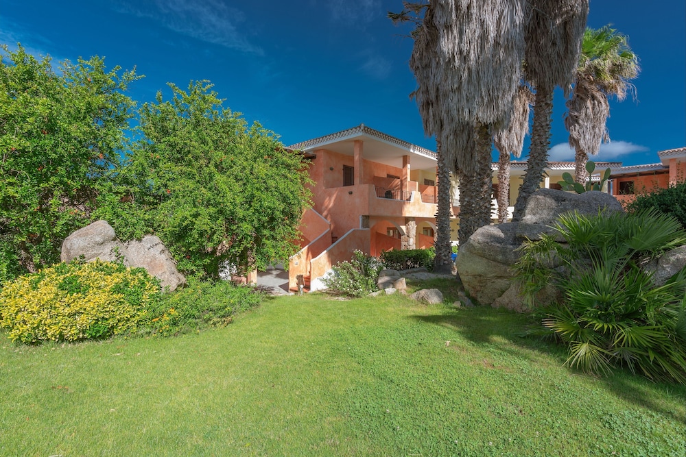 Tranquil Palau Green Village 1 Bedroom Apartment B4p-premier Sleeps 4 Persons