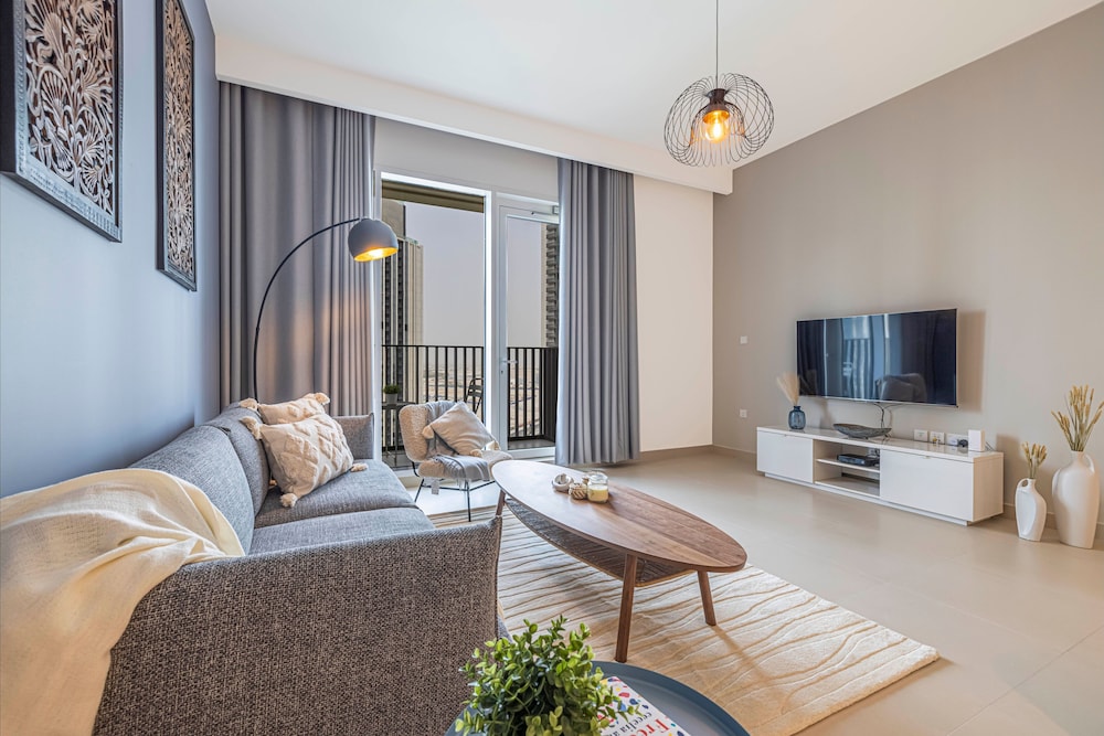 Scenic 1-bedroom Apartment in Dubai Creek Harbour