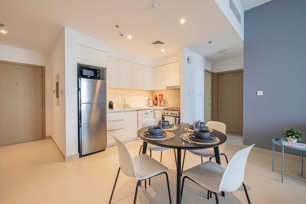 Scenic 1-bedroom Apartment in Dubai Creek Harbour