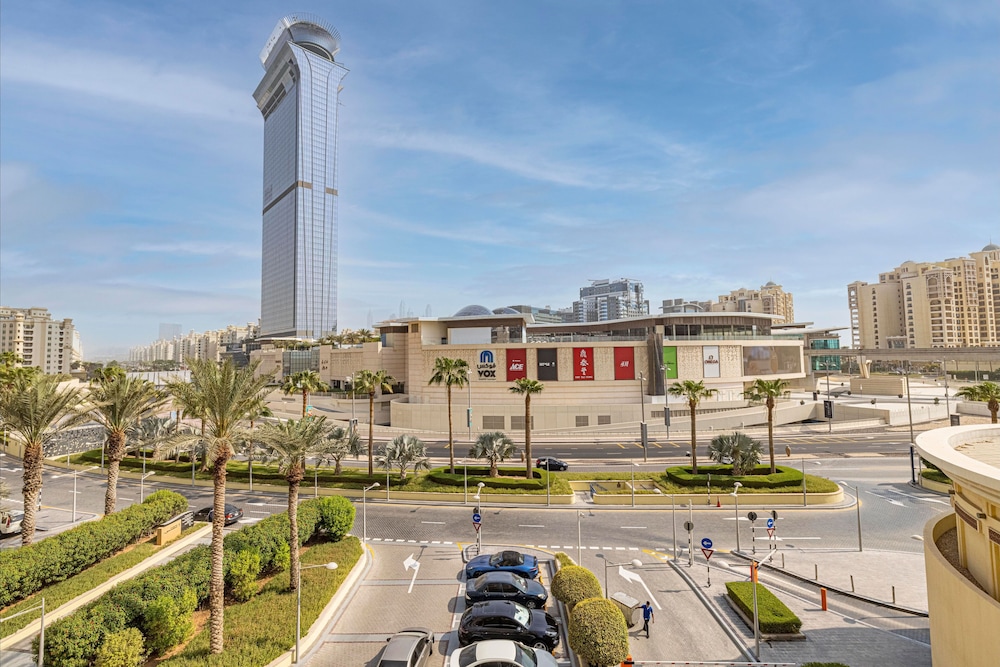 Large Terrace and Pool View - 2 Br - Next to Mall