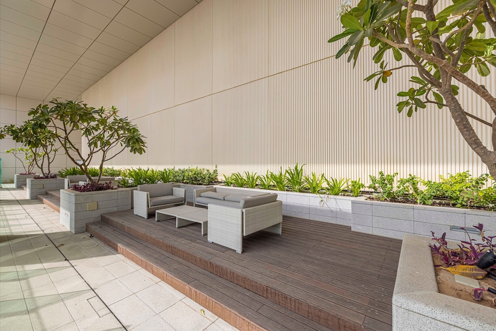 Scenic 1-bedroom Apartment in Dubai Creek Harbour