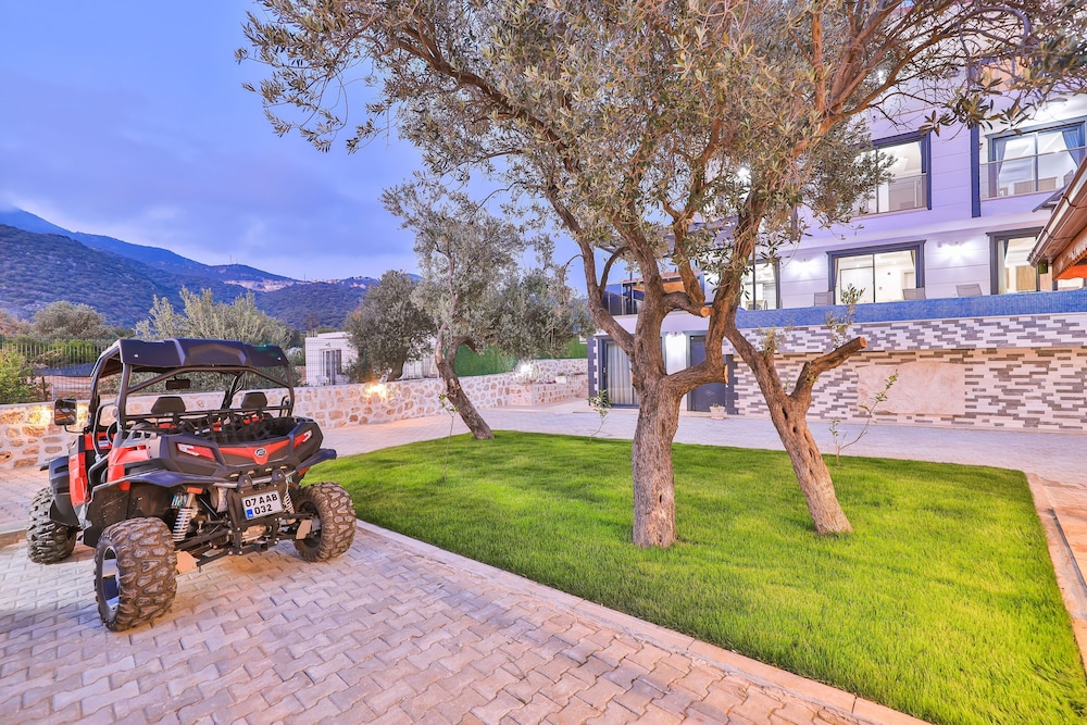Villa Kas Bohem - Sleeps 12 - Close to Town and Beach view 4