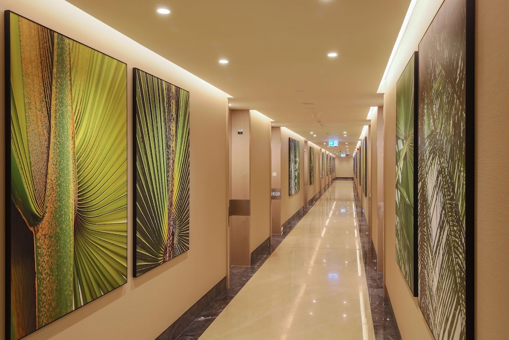 Luxury Apartment With Spectacular View of the Palm Jumeirah