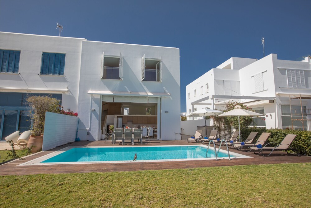 Protaras Holiday Villa Nv20