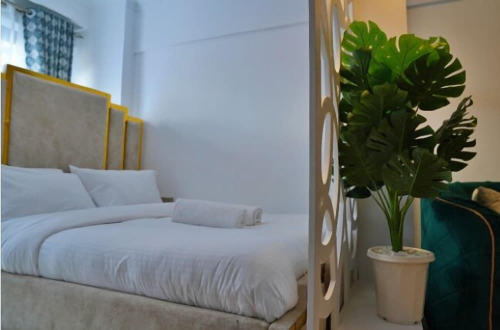 Smart Homes - Elysian Escape view 3