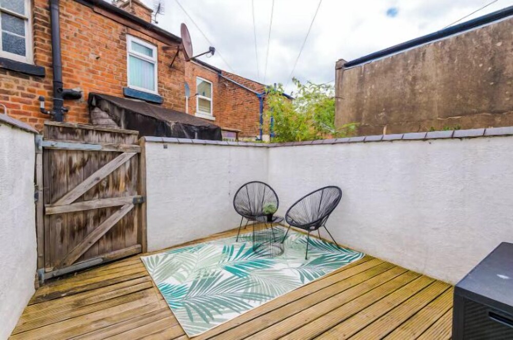 19 Christleton Road