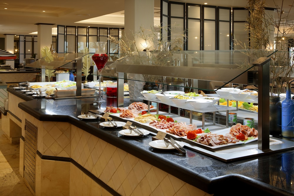 Grand Palladium Lady Hamilton Resort  Spa All Inclusive - Property Image 133