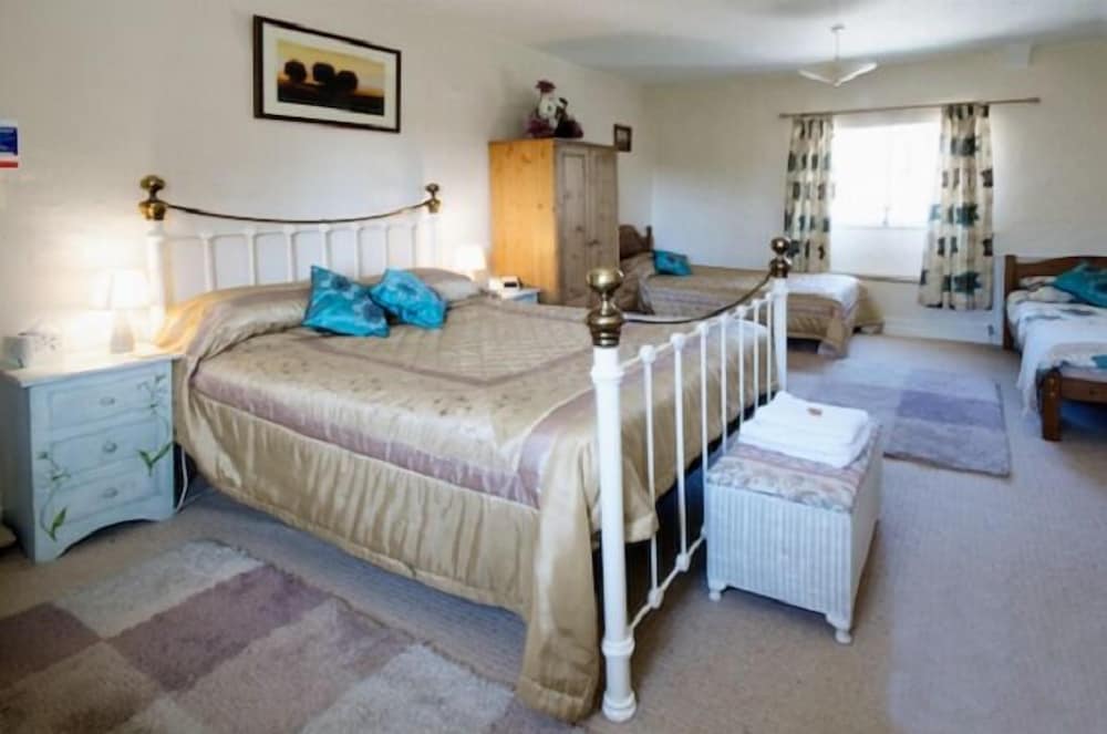 Kates Farm Bed and Breakfast view 5