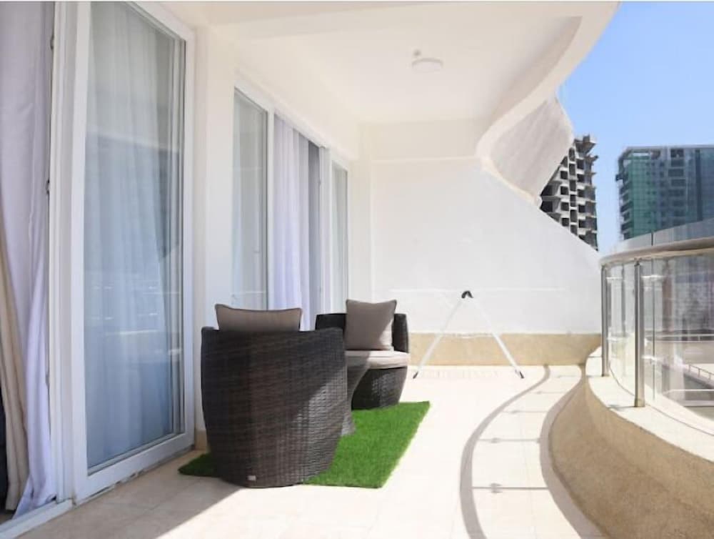 Imagine Luxury - Noble Nest view 4