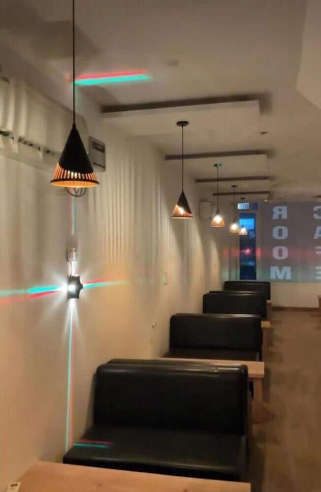 Town house cafe and hotel