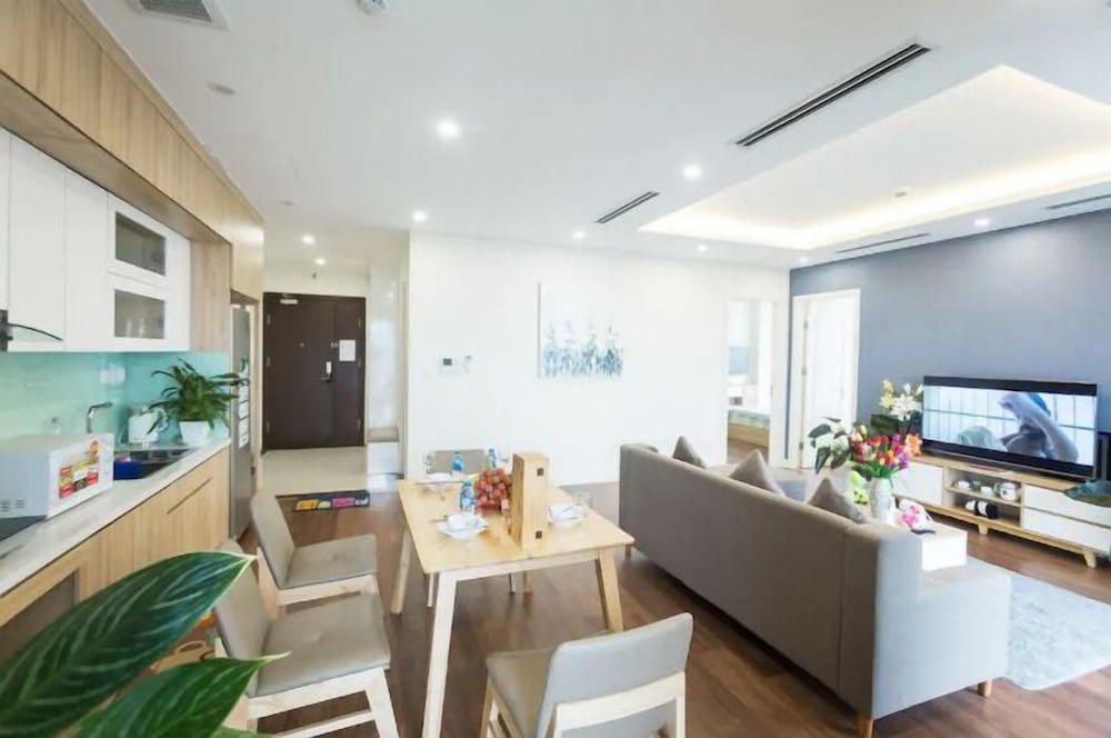 Bayhomes Imperia Garden