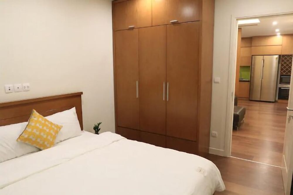 Bayhomes Imperia Garden