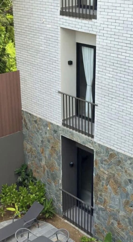 Rooms M