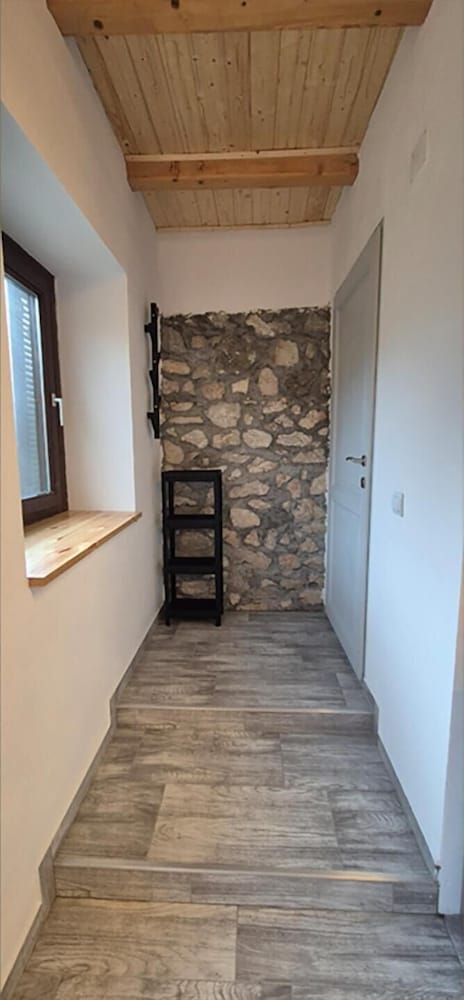 Charming 2bed Cottage in Carasova, Banat Mountains