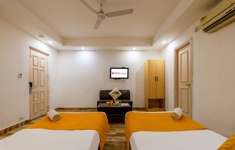 Hotel Palazzo Inn Mansarovar Garden
