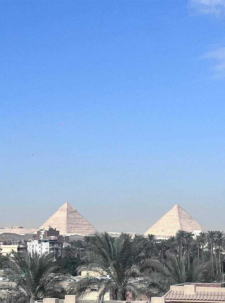 Danda Moon Pyramids Hotel
