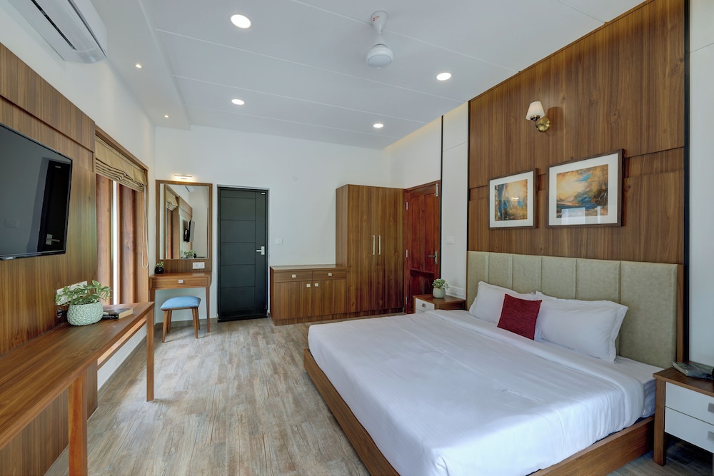 PAKOID COTTAGES