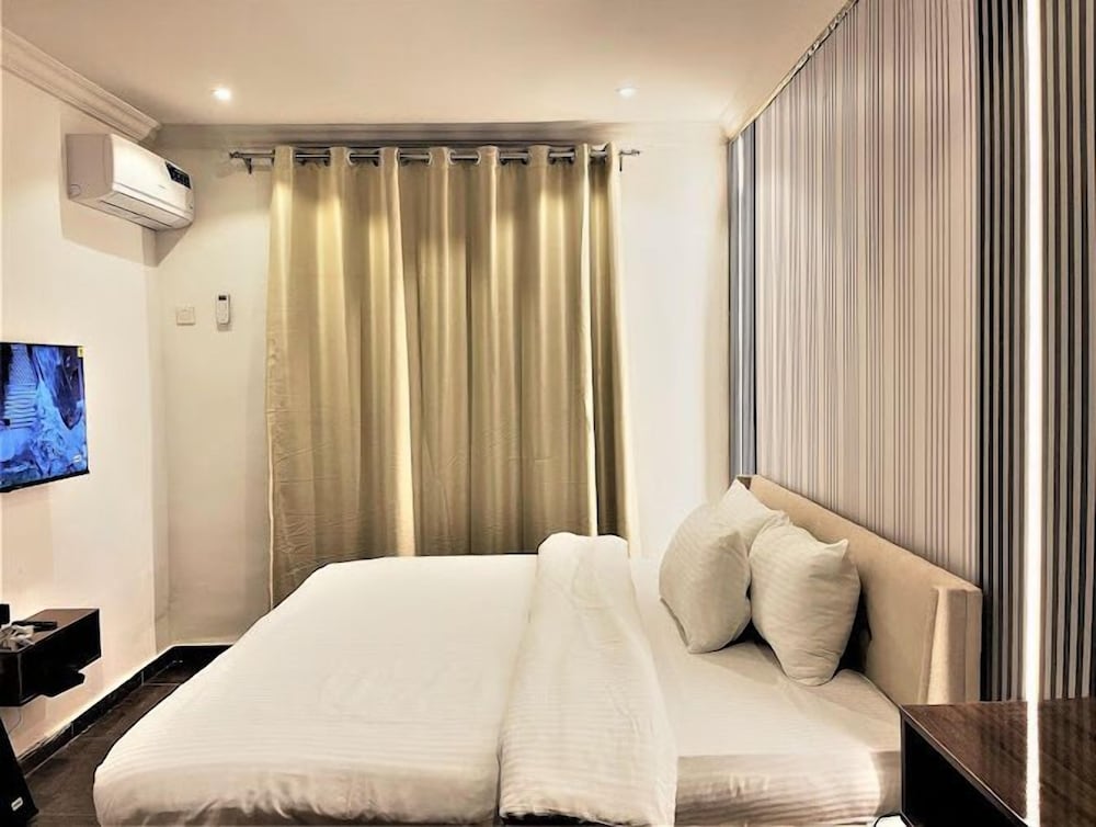 BOL APARTMENT 11