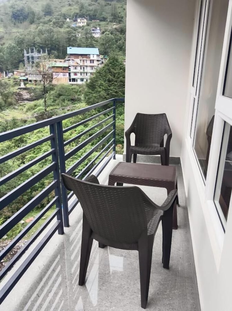 FLORET RESORT LACHUNG