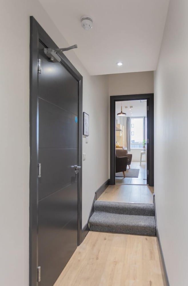 Central Belfast Apartments: 7 Camden Street