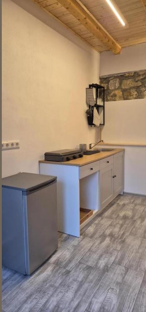 Charming 2bed Cottage in Carasova, Banat Mountains