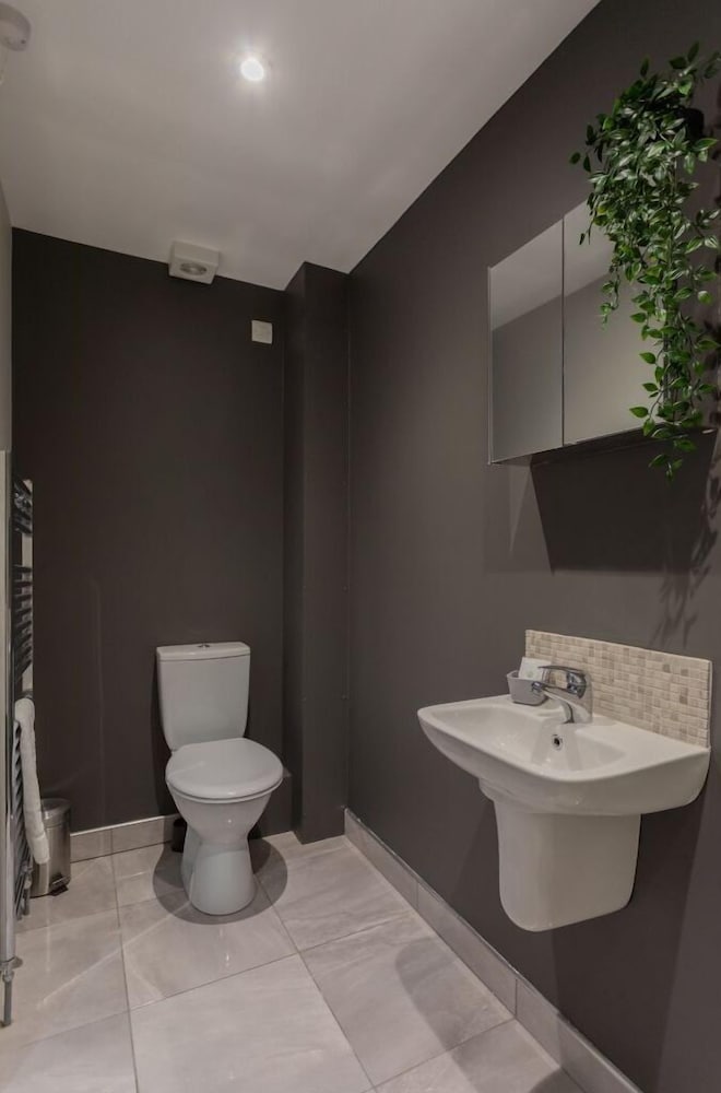 Central Belfast Apartments: 7 Camden Street