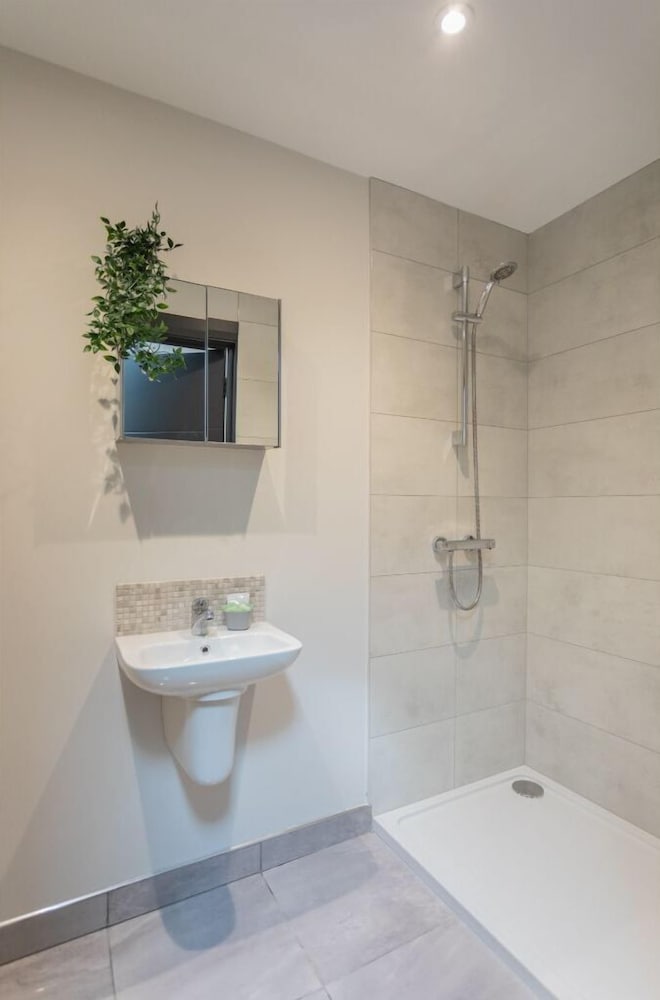 Central Belfast Apartments: 7 Camden Street