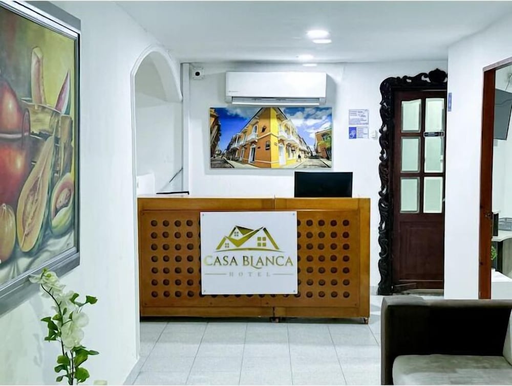 Hotel casa blanca crespo