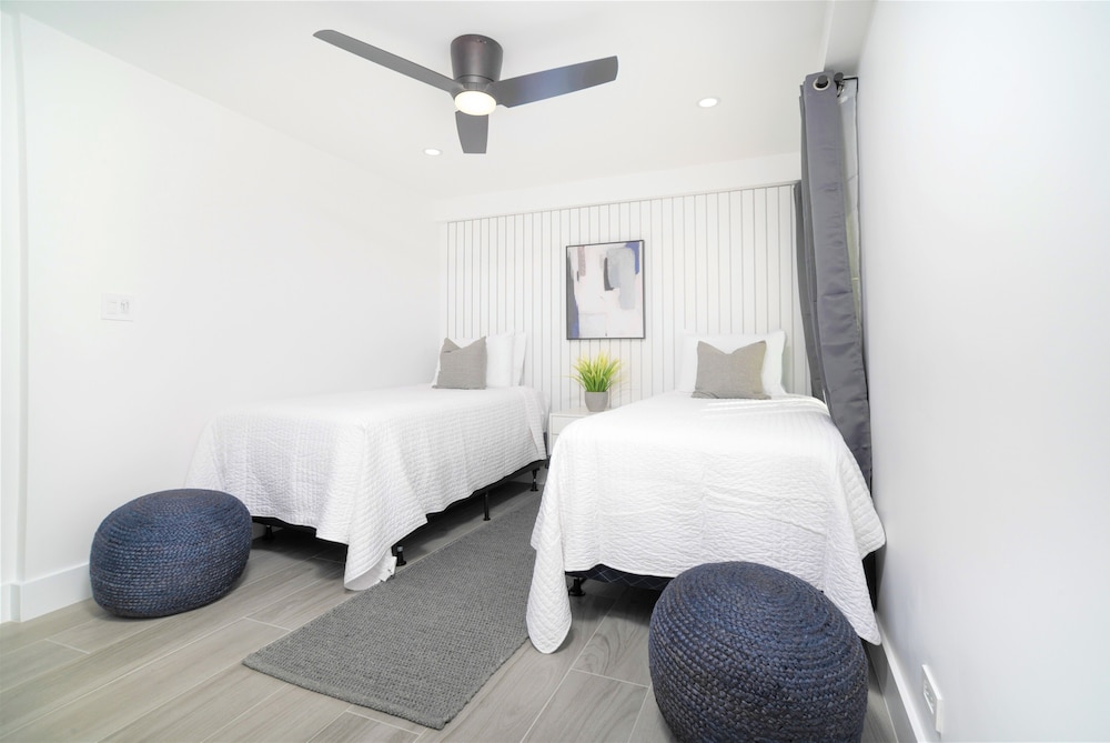 Cayman Luxury Rentals at Sunset Cove
