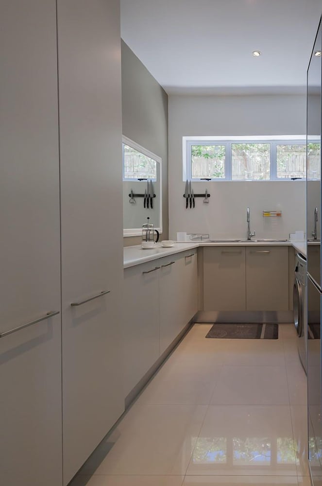 Greenways Beach House