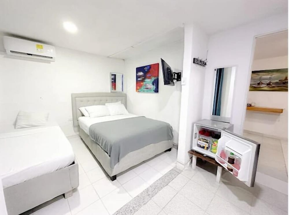 Hotel casa blanca crespo