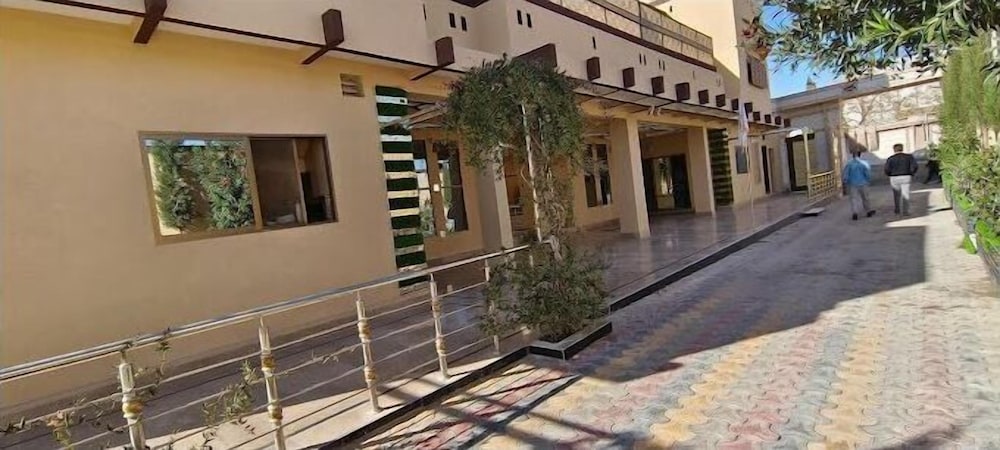 Photo 7