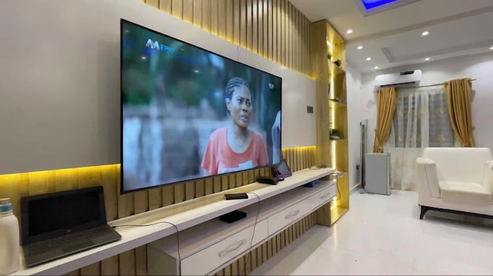 Gilllant Luxury Homes Apartment