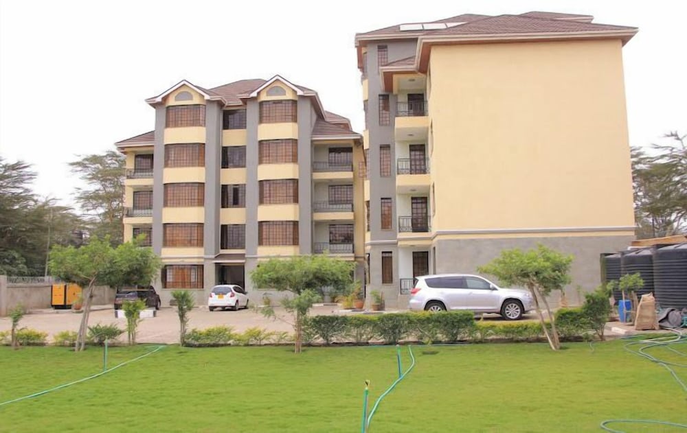 Lux Suites Bida Furnished Apartments