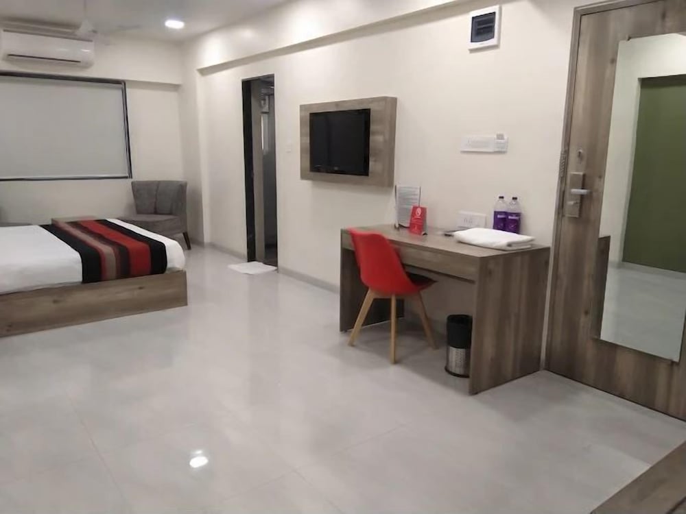 Hotel Indus Inn