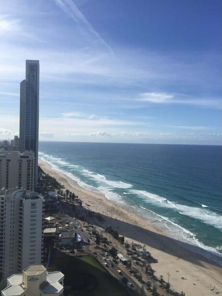 Expansive Ocean Views from Peninsula