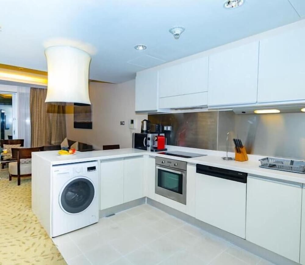 Paradise View Holiday Homes L.L.C.