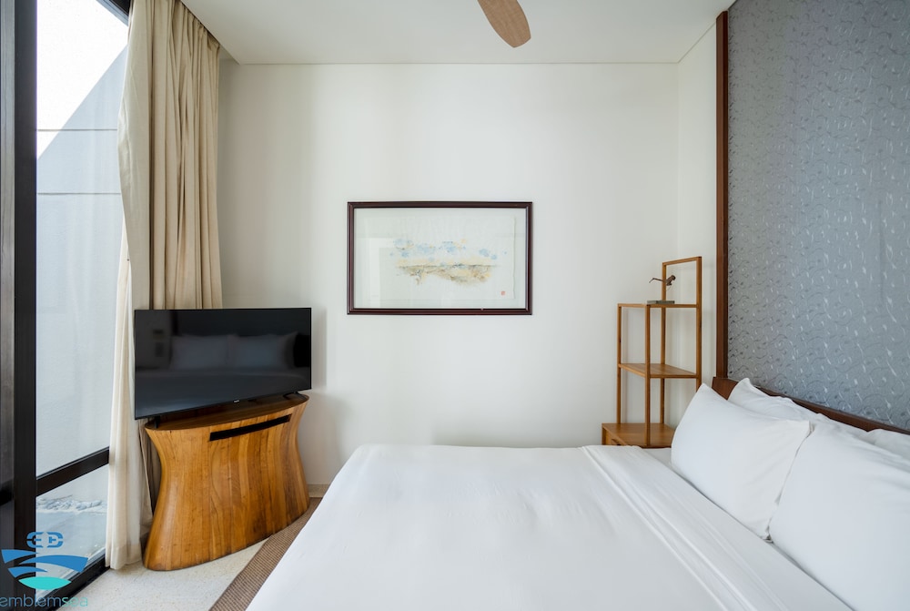 Beach front villa by Emblemsea in hyatt view 2