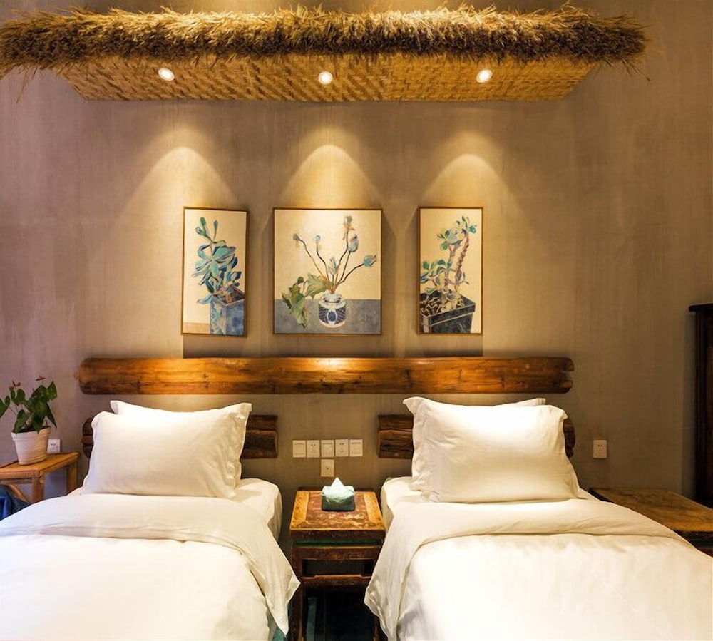 Lotus Mountain Boutique Inn