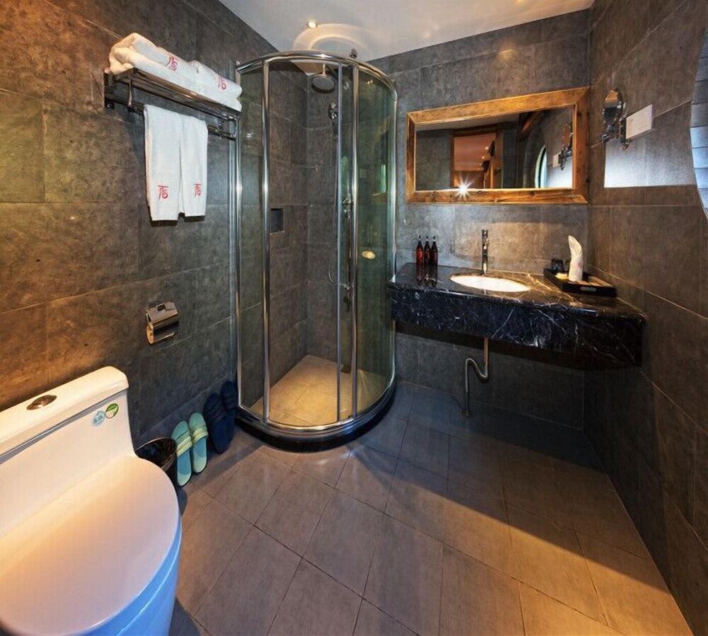 Lotus Mountain Boutique Inn