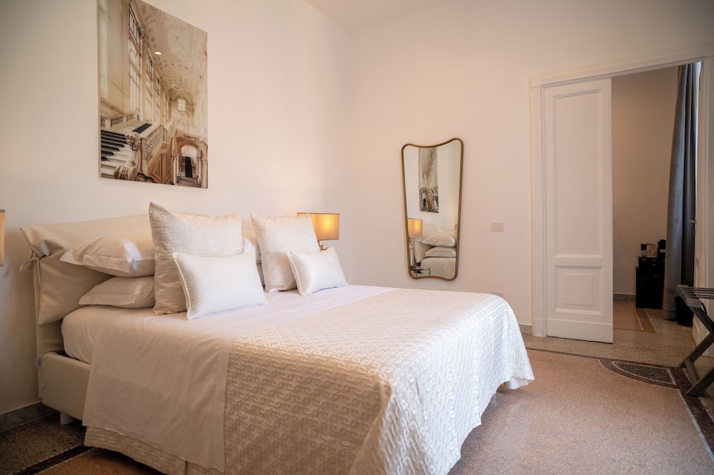 La Corte di Partenope Suites
