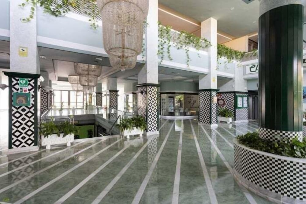 Dream Beach 1 BR Apartment Terrace Dining Pool