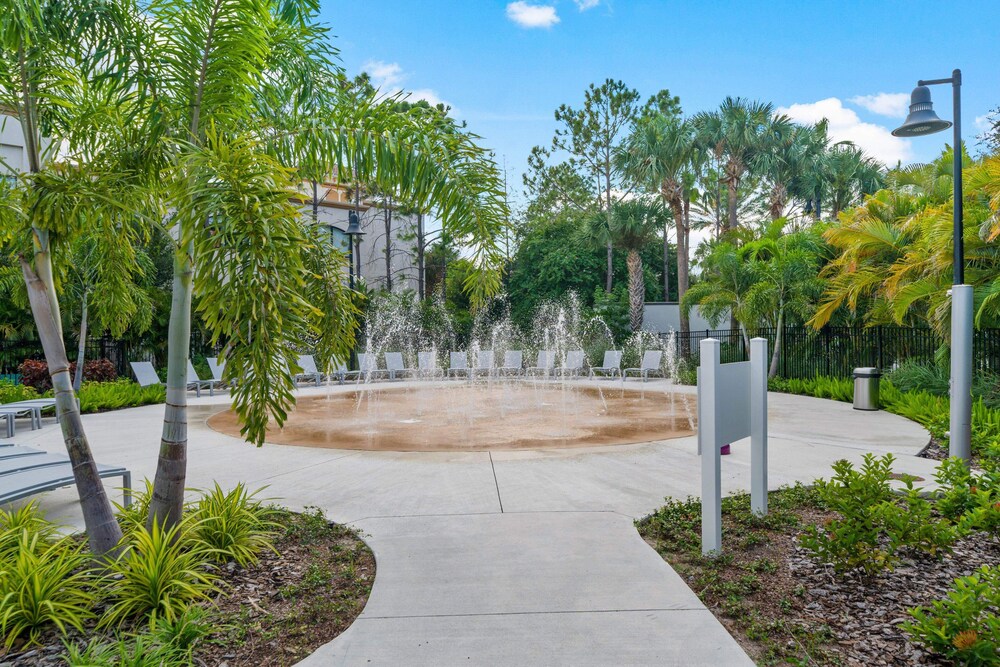 4802 Cayview Avenue #308