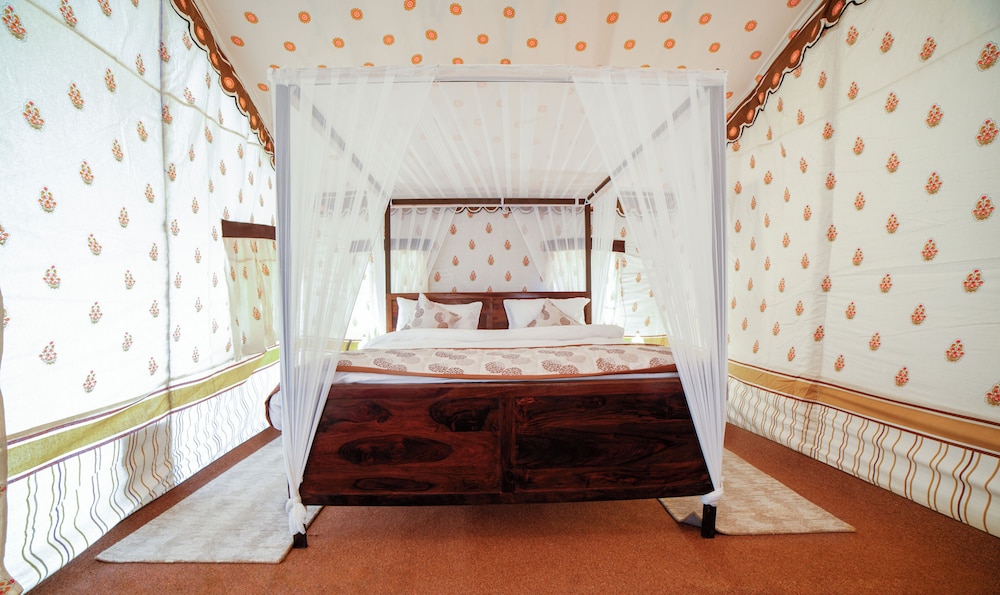 White Rann - The Tent City