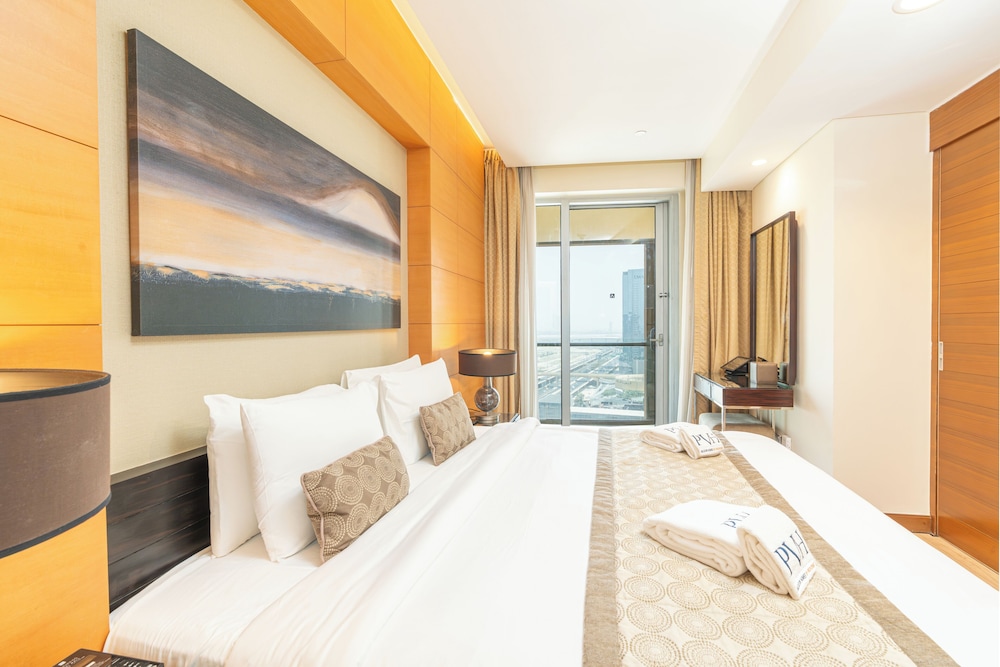 PVH - Emaar Fashion Avenue - 1BR