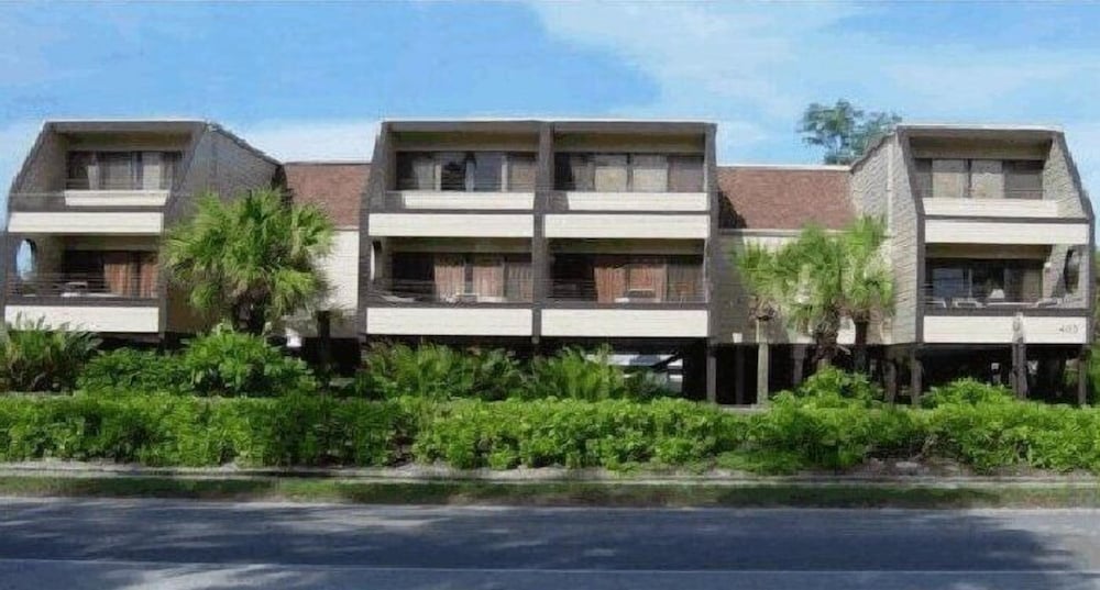 Bird's Nest Beach Townhomes