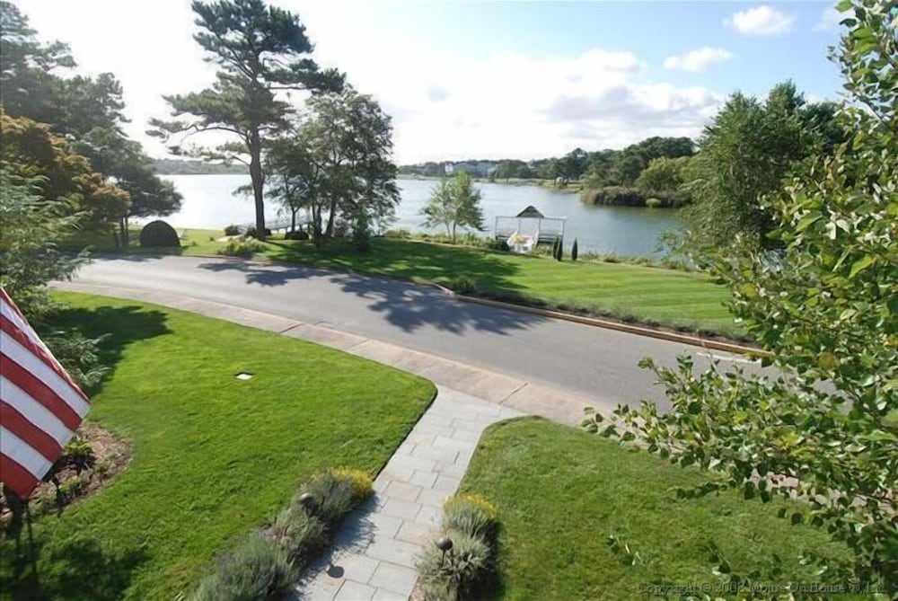 Lake Drive 125
