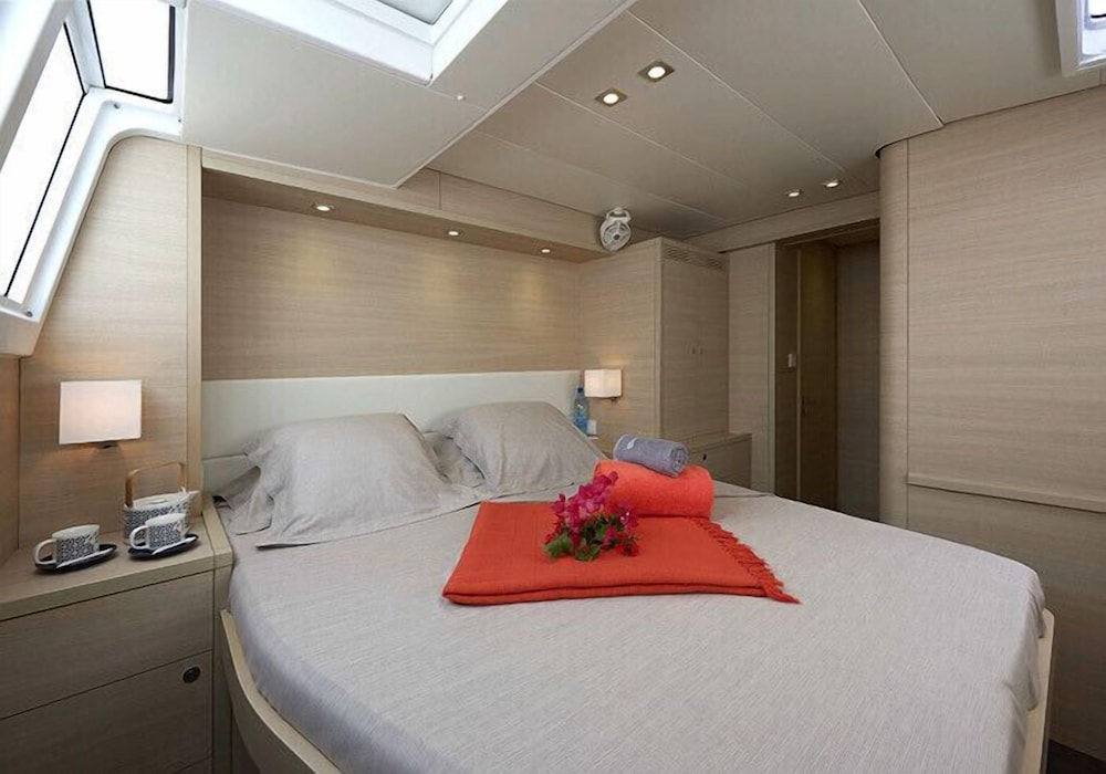 Dream Yacht Charter Private Crewed Yacht